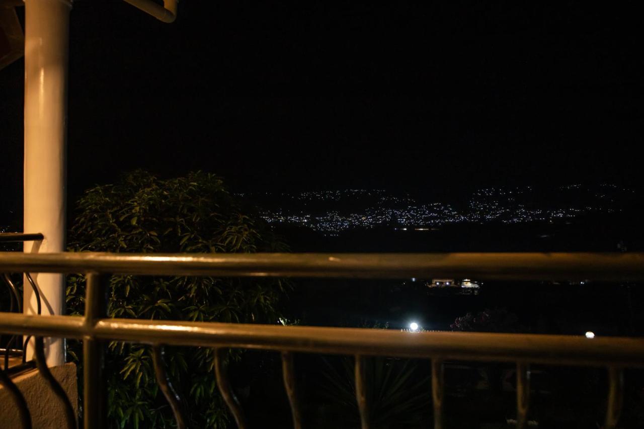 Kubus Homes Kigali Luaran gambar