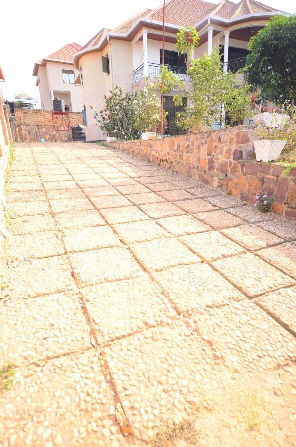 Kubus Homes Kigali Luaran gambar