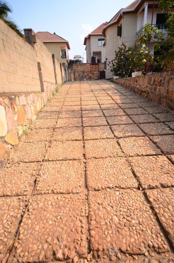 Kubus Homes Kigali Luaran gambar